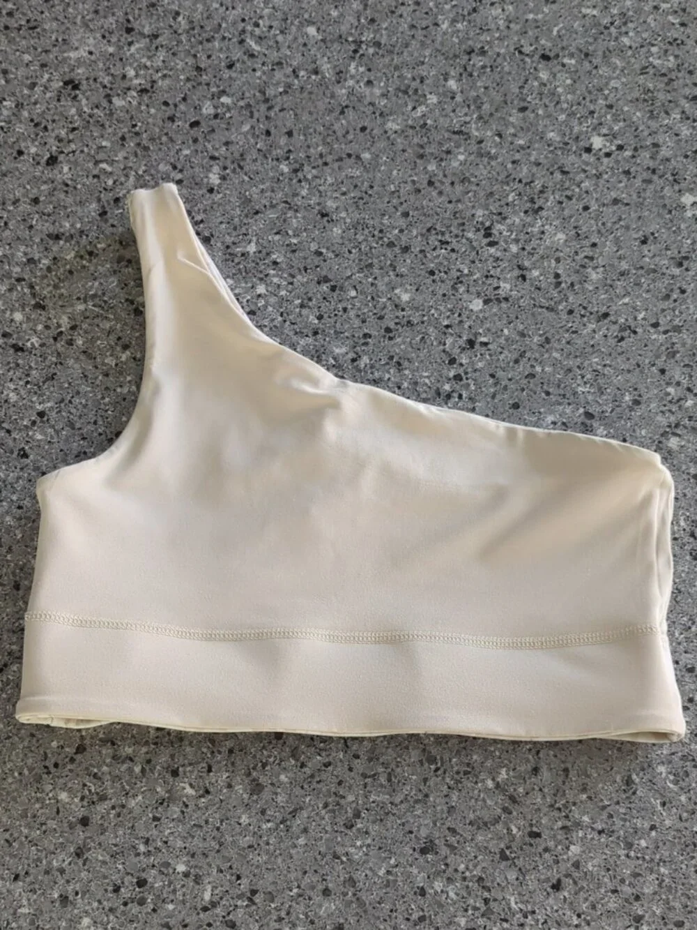 Fabletics Harlow Reversible Sports Bra in Chill/Cream Puff - Size Medium